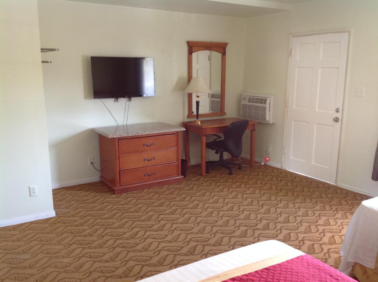 Elsinore Hotsprings Motel 埃尔西诺湖 外观 照片