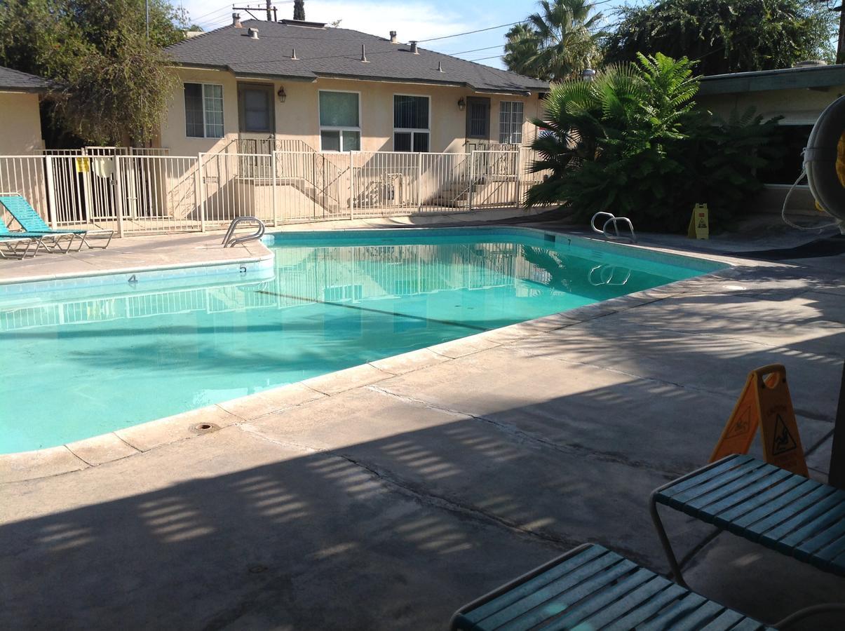Elsinore Hotsprings Motel 埃尔西诺湖 外观 照片